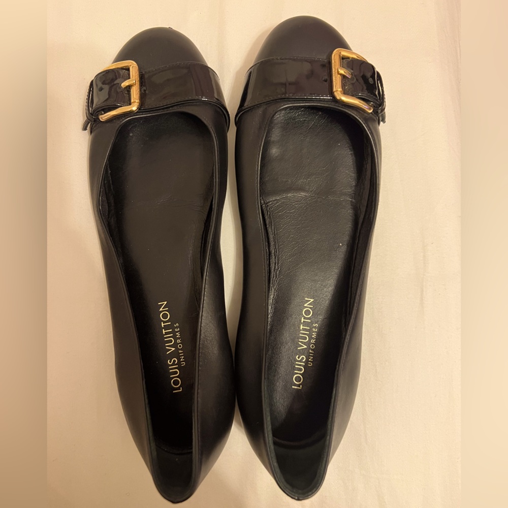 Louis Vuitton flats